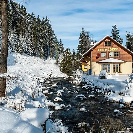 Jozef ゲストハウス デマノブスカ・ドリーナ